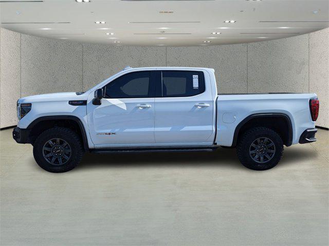 Photo of 2024 Summit White GMC Sierra 1500