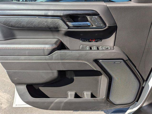 Photo of 2024 Summit White GMC Sierra 1500