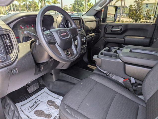 Photo of 2024 Summit White GMC Sierra 2500