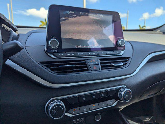 Photo of 2022 Storm Blue Metallic Nissan Altima