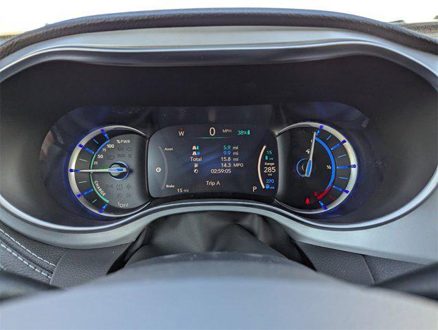 Photo of 2025 Diamond Black Crystal Pearlcoat Chrysler Pacifica Hybrid