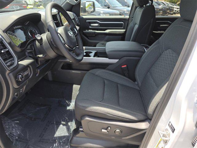 Photo of 2025 Bright White Clearcoat RAM 1500