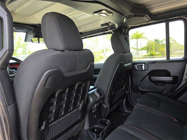 Photo of 2021 Granite Crystal Metallic Clearcoat Jeep Gladiator