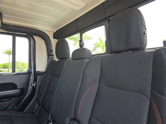 Photo of 2021 Granite Crystal Metallic Clearcoat Jeep Gladiator