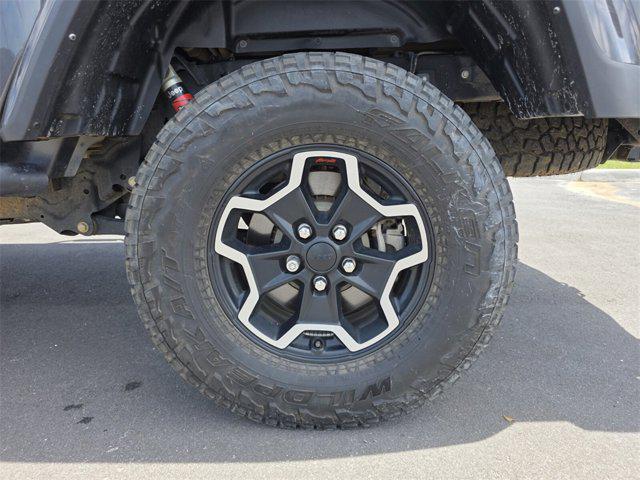 Photo of 2021 Granite Crystal Metallic Clearcoat Jeep Gladiator