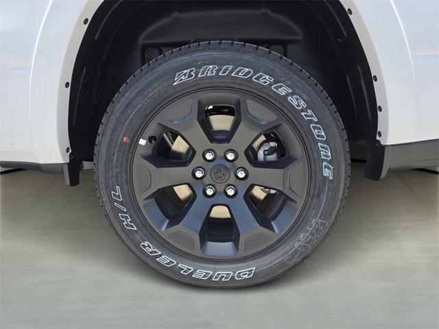 Photo of 2025 Bright White Clearcoat RAM 1500