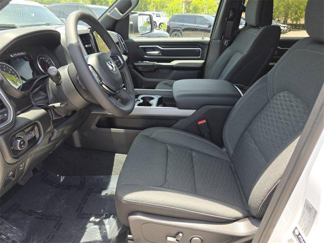 Photo of 2025 Bright White Clearcoat RAM 1500