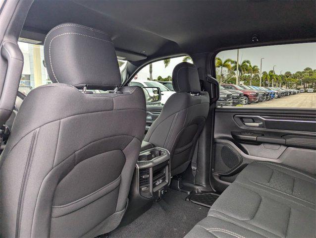 Photo of 2025 Diamond Black Crystal Pearlcoat RAM 1500