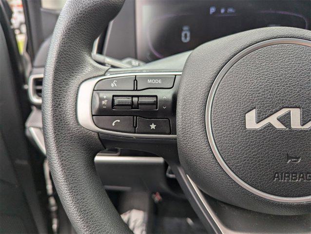 Photo of 2024 Steel Gray Kia Sportage