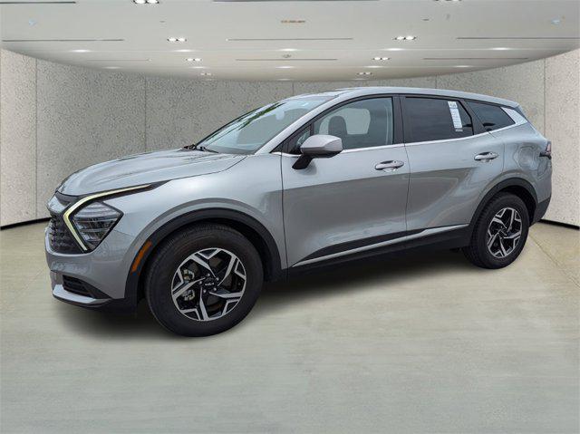 Photo of 2024 Steel Gray Kia Sportage