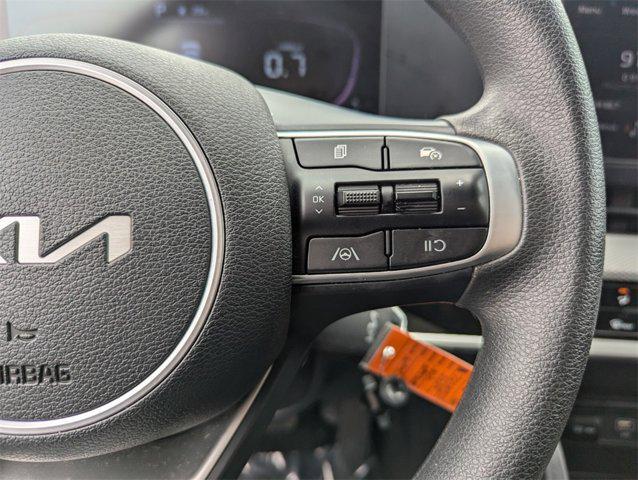 Photo of 2024 Steel Gray Kia Sportage