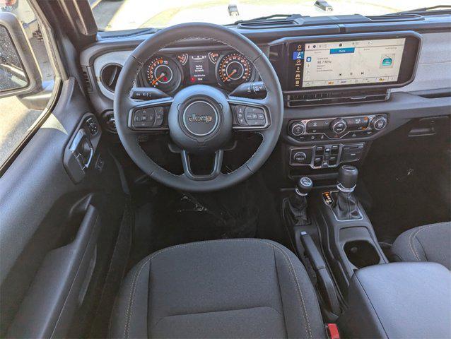 Photo of 2025 Anvil Clearcoat Jeep Gladiator
