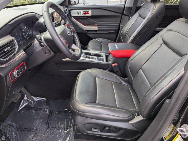 Photo of 2022 Agate Black Metallic Ford Explorer