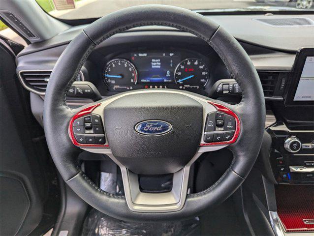 Photo of 2022 Agate Black Metallic Ford Explorer