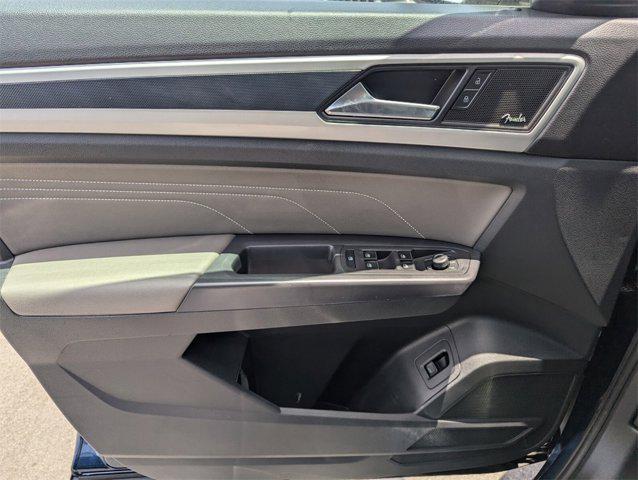 Photo of 2021 Blue Metallic Volkswagen Atlas