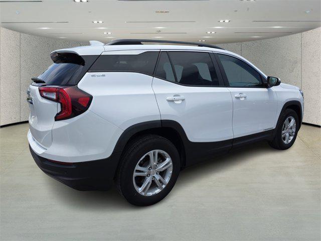 Photo of 2022 Summit White GMC Terrain