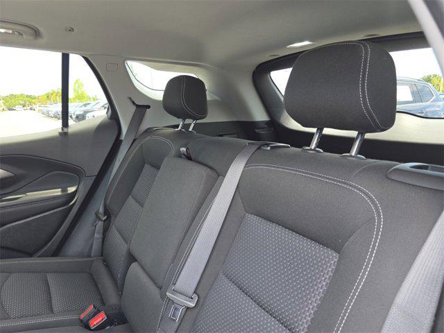 Photo of 2022 Summit White GMC Terrain