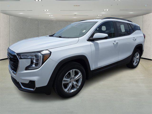 Photo of 2022 Summit White GMC Terrain