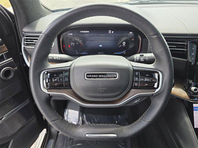 Photo of 2023 Diamond Black Crystal Pearlcoat Jeep Grand Wagoneer
