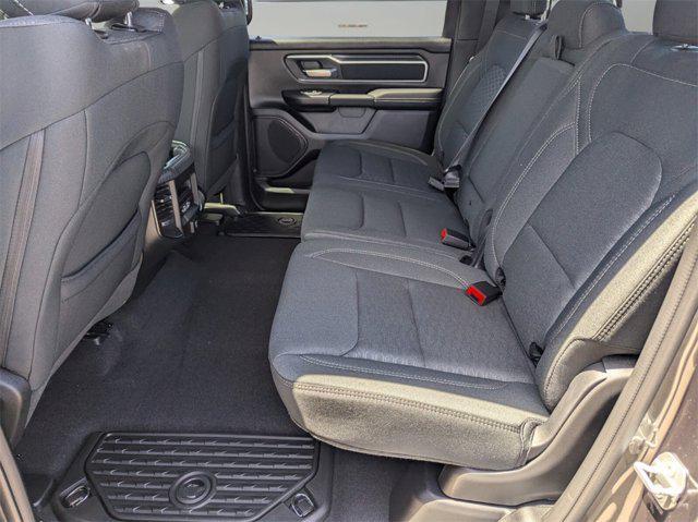 Photo of 2025 Granite Crystal Metallic Clearcoat RAM 1500