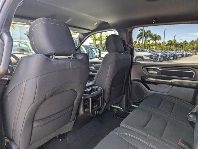 Photo of 2025 Granite Crystal Metallic Clearcoat RAM 1500