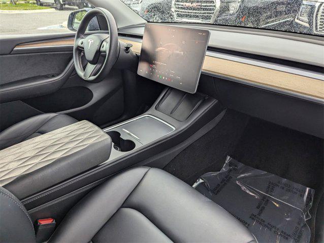 Photo of 2022 Midnight Silver Metallic Tesla Model Y
