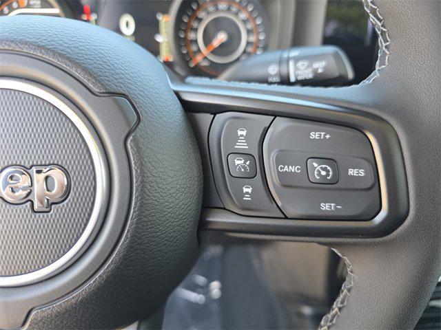 Photo of 2025 Black Clearcoat Jeep Gladiator