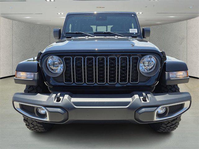 Photo of 2025 Black Clearcoat Jeep Gladiator