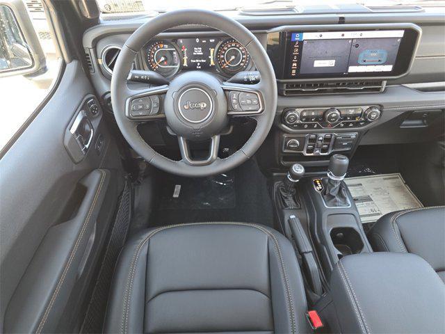 Photo of 2025 Black Clearcoat Jeep Gladiator