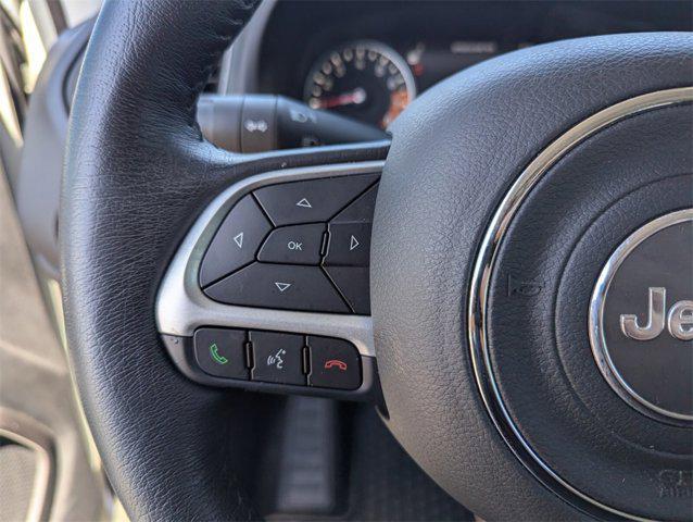 Photo of 2023 Alpine White Clearcoat Jeep Renegade