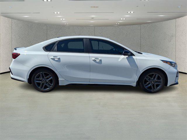 Photo of 2021 Clear White Kia Forte