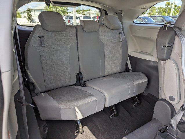 Photo of 2021 Predawn Gray Mica Toyota Sienna