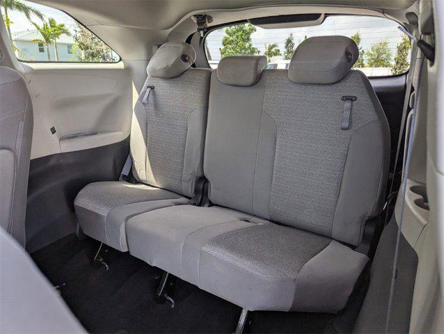 Photo of 2021 Predawn Gray Mica Toyota Sienna