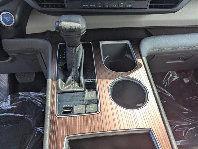 Photo of 2021 Predawn Gray Mica Toyota Sienna