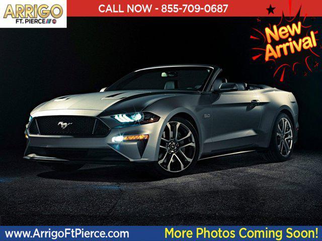 Photo of 2022 Gray Metallic Ford Mustang
