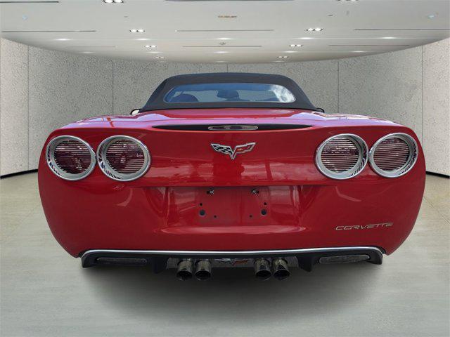 Photo of 2005 Victory Red Chevrolet Corvette