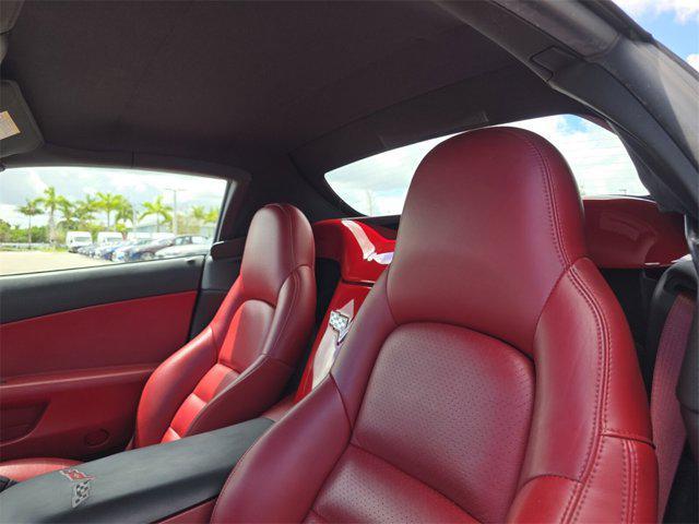 Photo of 2005 Victory Red Chevrolet Corvette