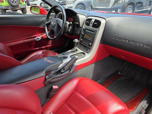 Photo of 2005 Victory Red Chevrolet Corvette