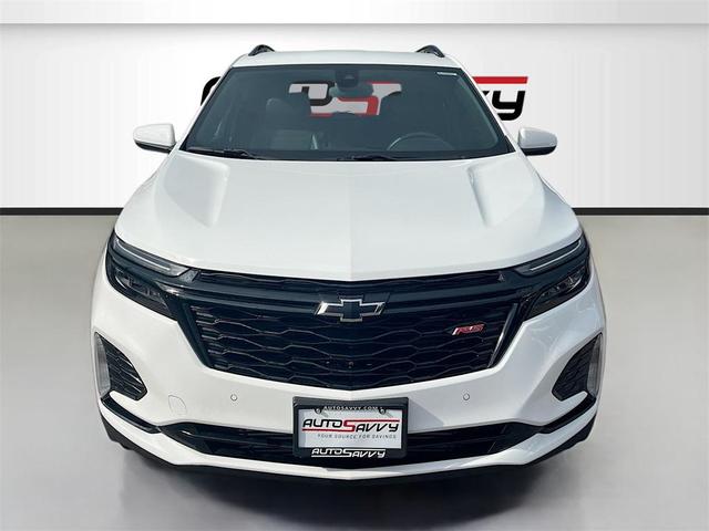 Photo of 2024 Summit White Chevrolet Equinox