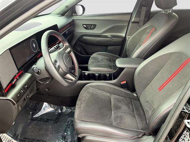 Photo of 2025 Abyss Black Pearl Hyundai KONA