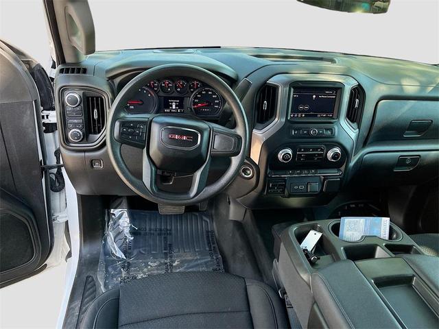 Photo of 2024 Summit White GMC Sierra 2500