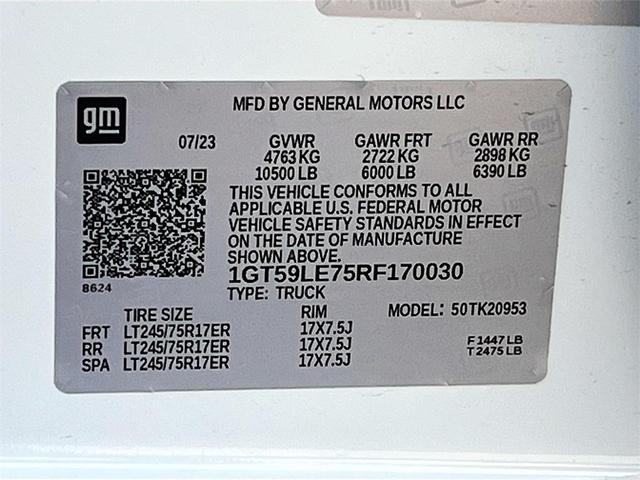 Photo of 2024 Summit White GMC Sierra 2500
