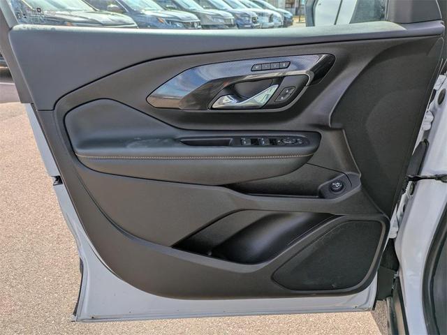 Photo of 2024 Summit White GMC Terrain