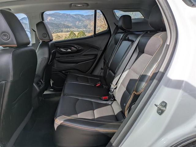 Photo of 2024 Summit White GMC Terrain