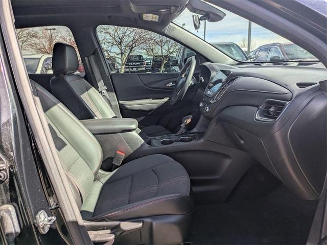Photo of 2024 Mosaic Black Metallic Chevrolet Equinox