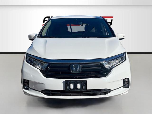 Photo of 2023 Platinum White Pearl Honda Odyssey