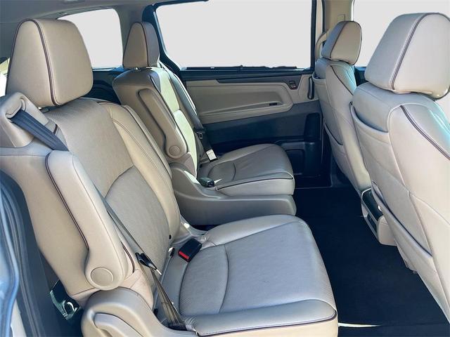Photo of 2023 Platinum White Pearl Honda Odyssey