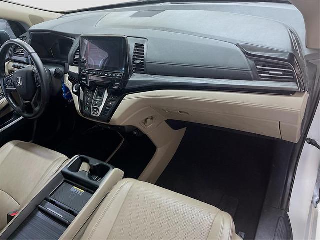 Photo of 2023 Platinum White Pearl Honda Odyssey