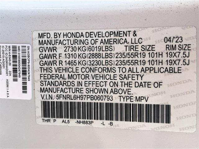 Photo of 2023 Platinum White Pearl Honda Odyssey