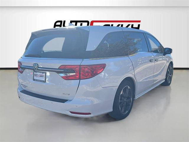 Photo of 2023 Platinum White Pearl Honda Odyssey